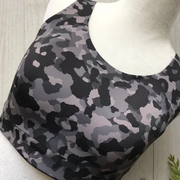 34DD ATHLETA Advance Wireless Sports Bra NWT - Picture 2 of 2